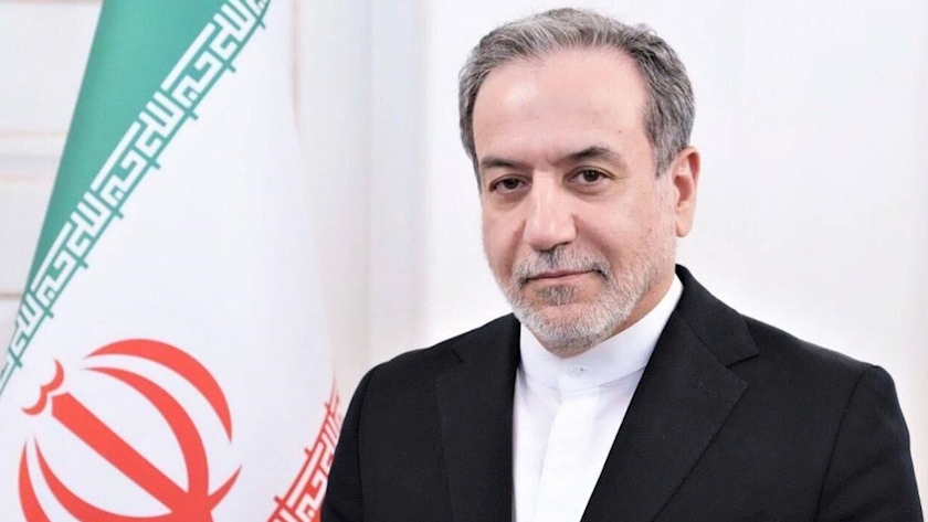 Iranpress: وزیر امور خارجه وارد بیروت شد
