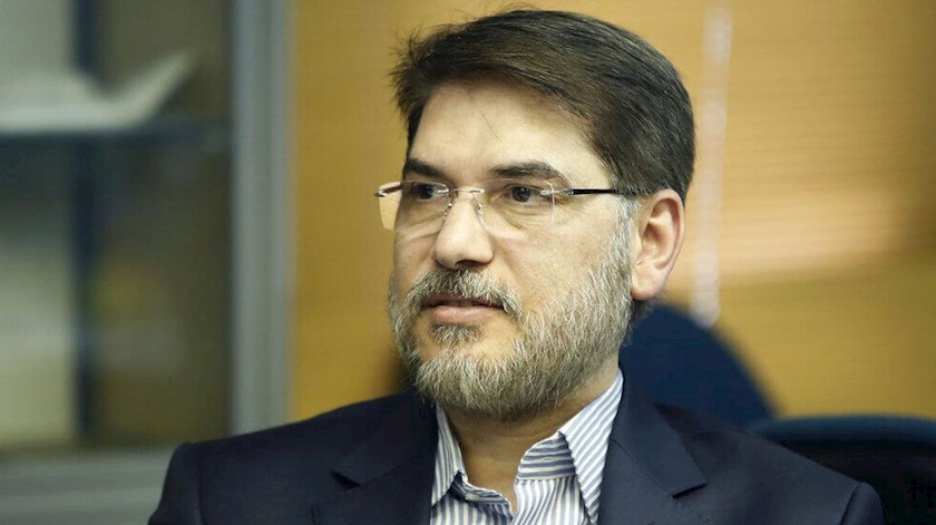 Iranpress: وزیر علوم: برای وفاق در راه‌حل‌ها، علم و عقل نقاد بهترین معیار است