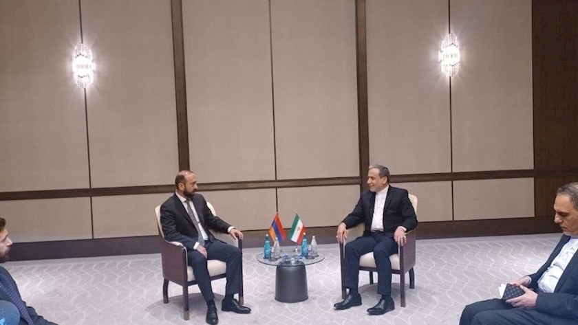 Iranpress: استانبول میزبان نشست وزرای خارجه ایران و ارمنستان 