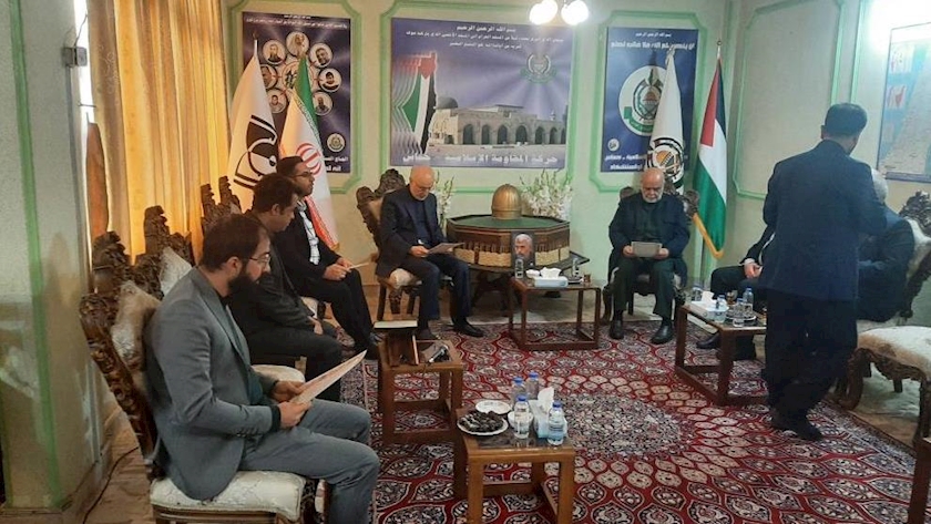 Iranpress: حضور مقامات کشوری و لشکری در مراسم تسلیت شهادت «یحیی السنوار»