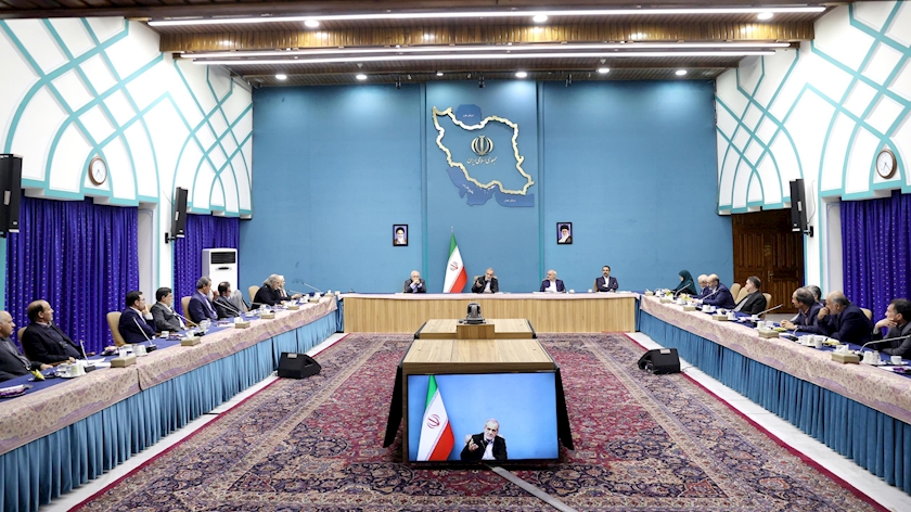 Iranpress: پزشکیان: وفاق ملی در داخل کشور پشتوانه محکم سیاست خارجی دولت است