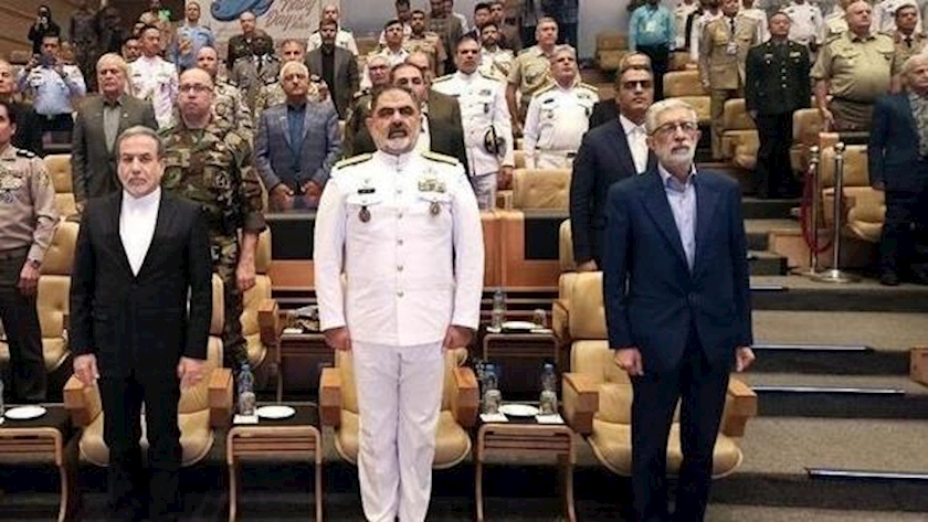 Iranpress: آغاز آیین بزرگداشت روز نیروی دریایی ارتش