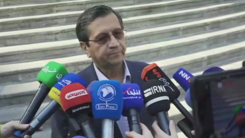 Iranpress: همتی:  کارهای فنی و حقوقی FATF در وزارت اقتصاد دنبال می‌شود