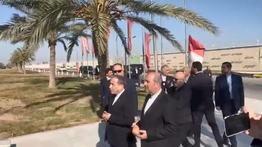 Iranpress: ادای احترام وزیر امور خارجه کشورمان به یادمان فرماندهان شهید مقاومت