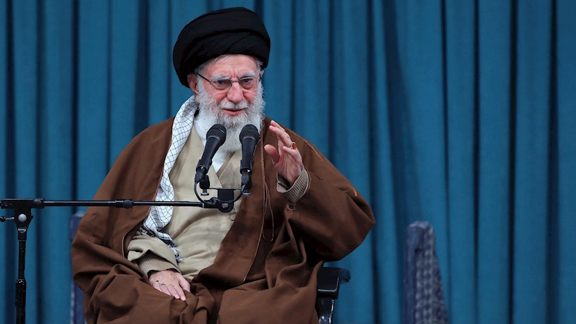 Iranpress: پایگاه‌های آمریکا در سوریه زیر پای جوانان سوری لگدمال خواهد شد
