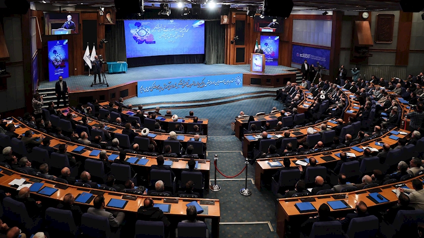 Iranpress: برگزاری آیین سی و یکمین سالروز تشکیل شوراهای آموزش و پرورش