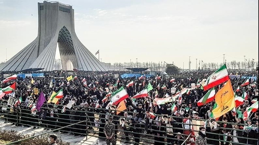 Iranpress: آغاز مراسم سالگرد پیروزی انقلاب اسلامی: جشن استقلال و آزادی در تهران و سراسر کشور