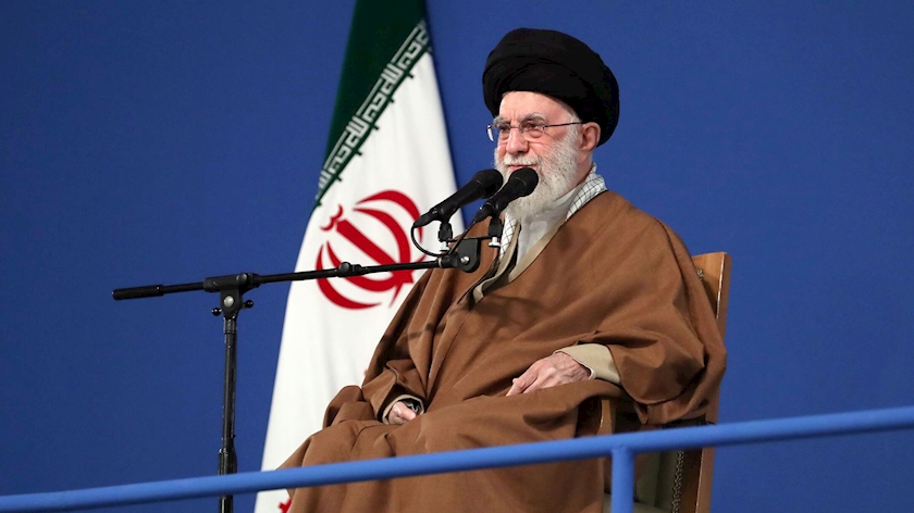 Iranpress: رهبر معظم انقلاب: مهمترین مقدمه تولید، افزایش سرمایه‌گذاری است