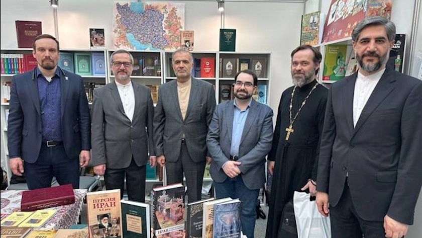 Iranpress: حضور ایران در نمایشگاه بین‌المللی کتاب مسکو؛ فرصتی برای معرفی فرهنگ و ادبیات ایرانی