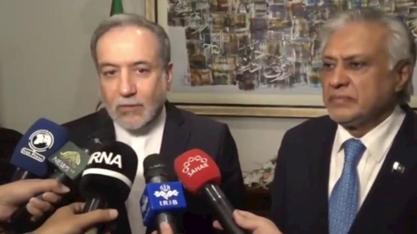 Iranpress: بررسی آخرین تحولات در جنوب آسیا، هدف اول سفر عراقچی به پاکستان