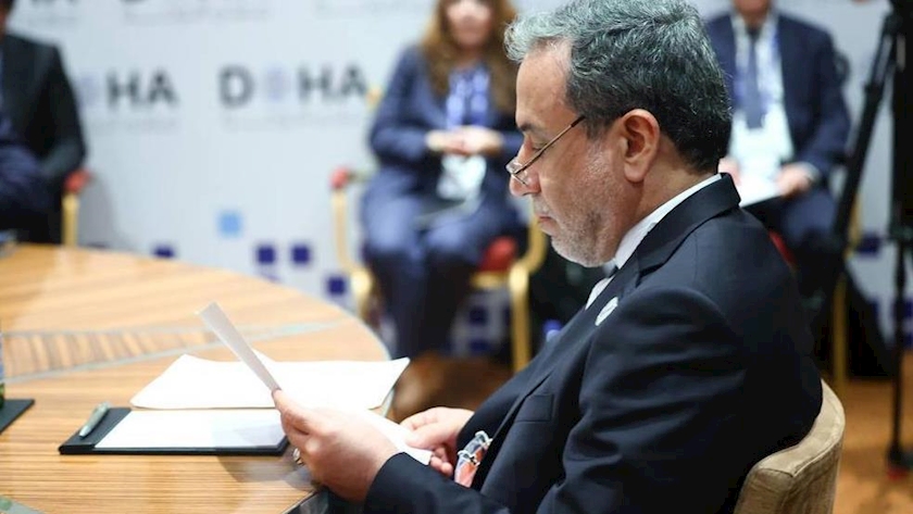 Iranpress: آغاز نشست فوق العاده سازمان همکاری اسلامی/ رایزنی های فشرده عراقچی در استانبول
