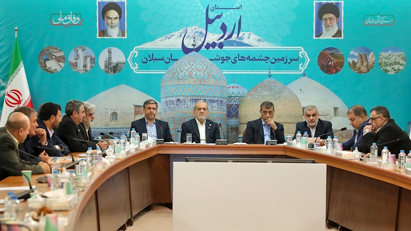 ایران پرس: پزشکیان: نهادهای آموزشی در شکل‌گیری فرهنگ آینده کشور نقش کلیدی دارند