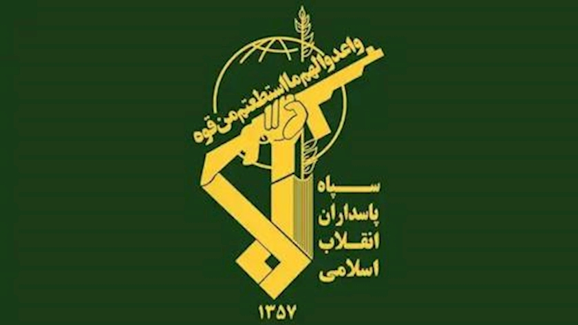 Iranpress: ایستادگی ملت ایران در برابر جنگ‌های ترکیبی، اجرای نقشه‌های دشمنان را ناکام گذاشت