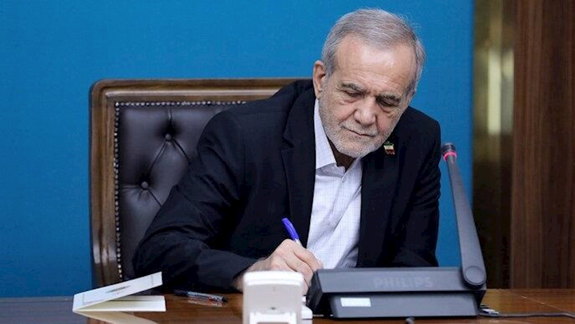 Iranpress: پزشکیان: مذاکره تحت فشار را نمی‌پذیریم