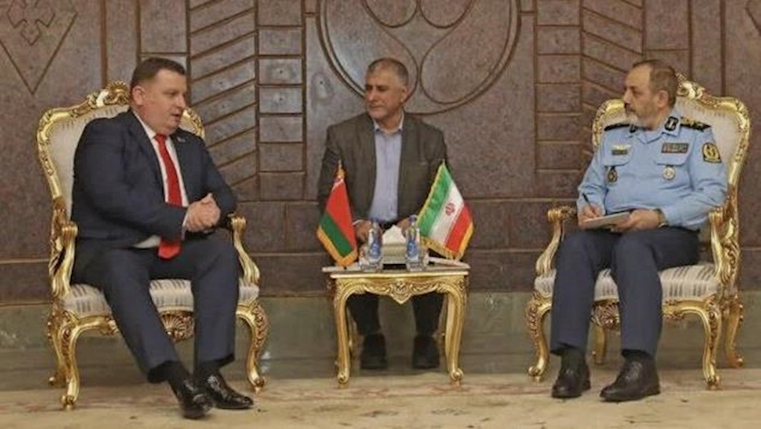 Iranpress: ایران و بلاروس در مسیر توسعه همکاری‌های دفاعی و صنعتی