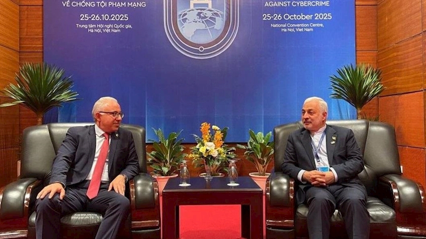 Iranpress: رایزنی معاون وزیر امور خارجه جمهوری اسلامی ایران با مقامات کوبا و ارمنستان