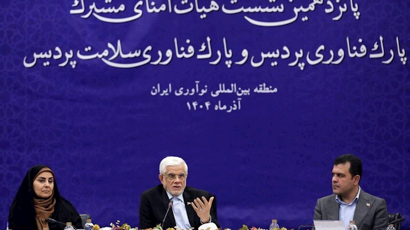 Iranpress: دستاوردهای علمی و فناوری کشور مرهون حمایت‌های رهبر معظم انقلاب اسلامی است