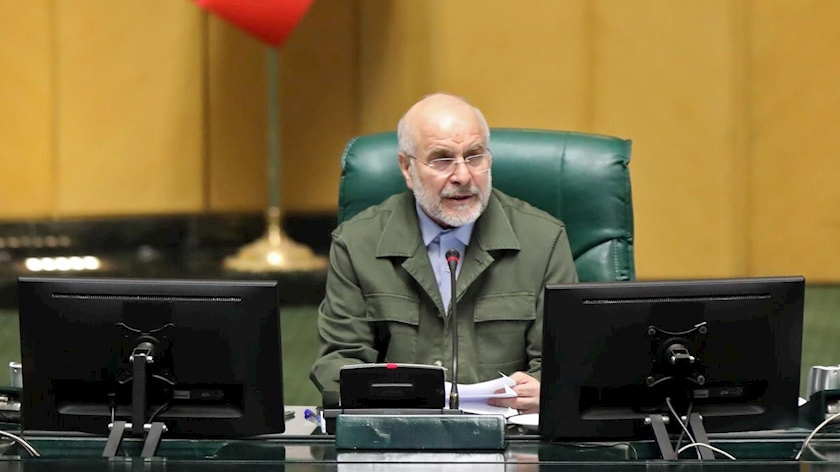 Iranpress: مدعیان جزایر سه گانه اراده‌ ملت ایران برای دفاع از تمامیت ارضی خود را آزمایش نکنند