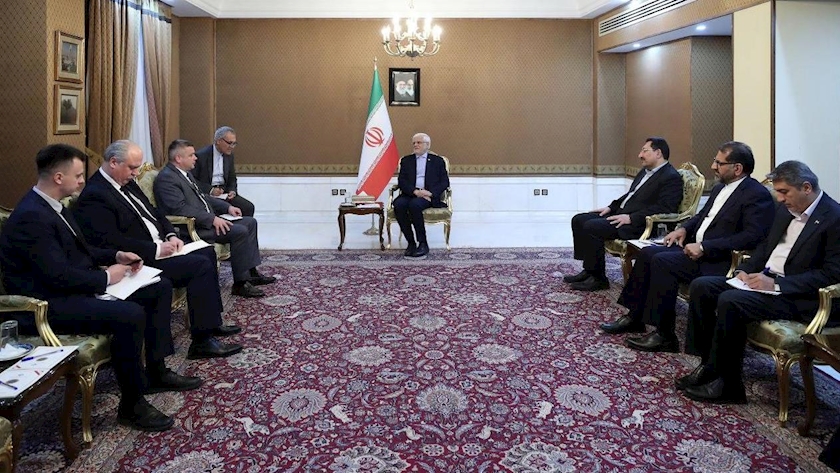 Iranpress: آمادگی ایران و بلاروس برای توسعه مناسبات اقتصادی