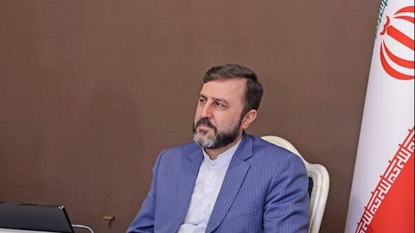 Iranpress: غریب آبادی حامل پیام پزشکیان به شی جین پینگ