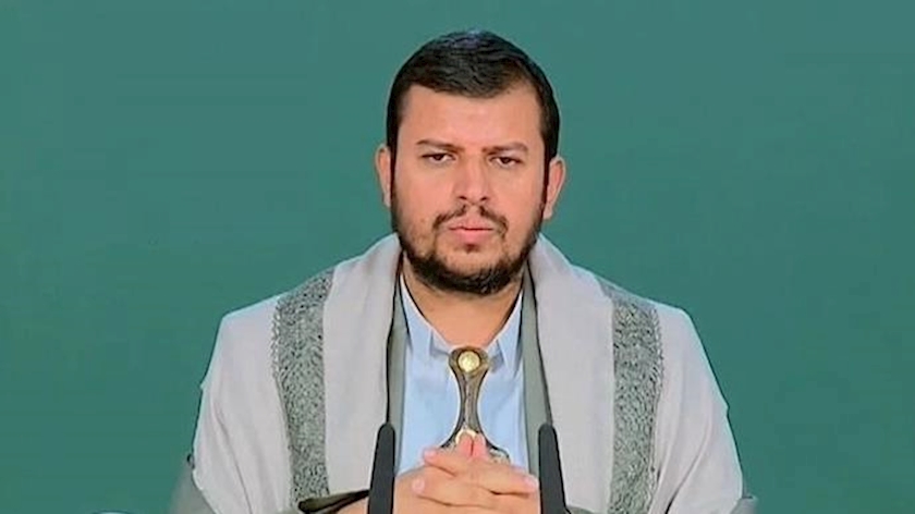 Iranpress:  دشمن در پی عادی‌سازی «مباح کردن» جان و مال مسلمانان است