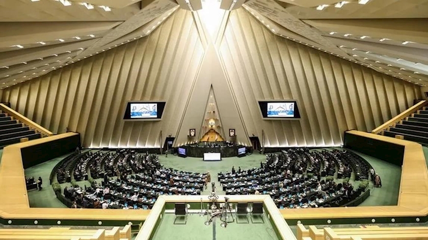 Iranpress: مجلس خطاب به ترامپ: با خبر جعلی نمی‌توان شکست‌های آمریکا را پنهان کرد
