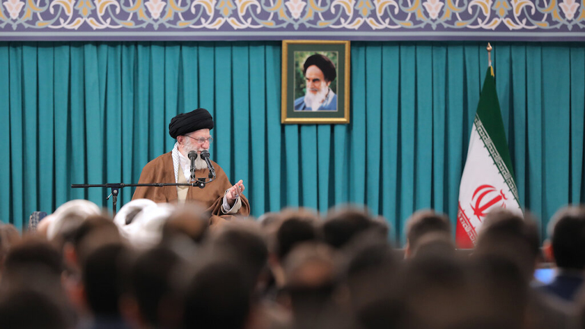 Iranpress: رهبر معظم انقلاب: جنایات غزه متوقف نشود، نمی‌توان جلوی مقاومت را گرفت