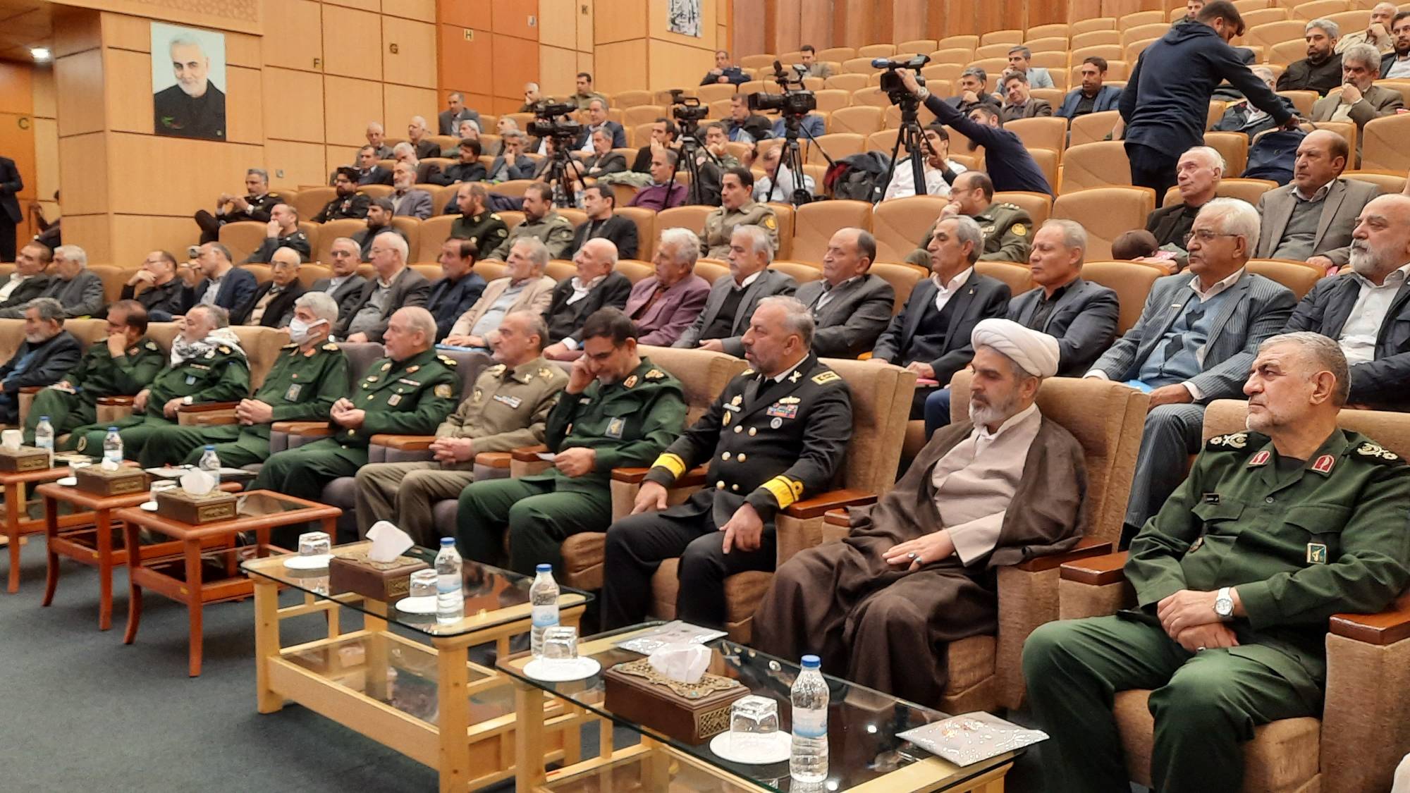 Iranpress: نیروی دریایی ارتش دارای قدرت و فناوری در دریاست