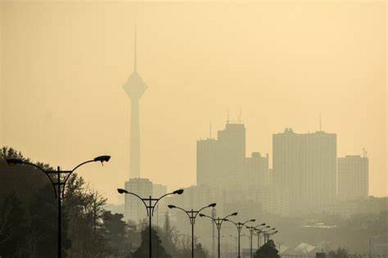 Iranpress: بازگشت آلودگی هوا به ۹ کلان‌شهر از فردا