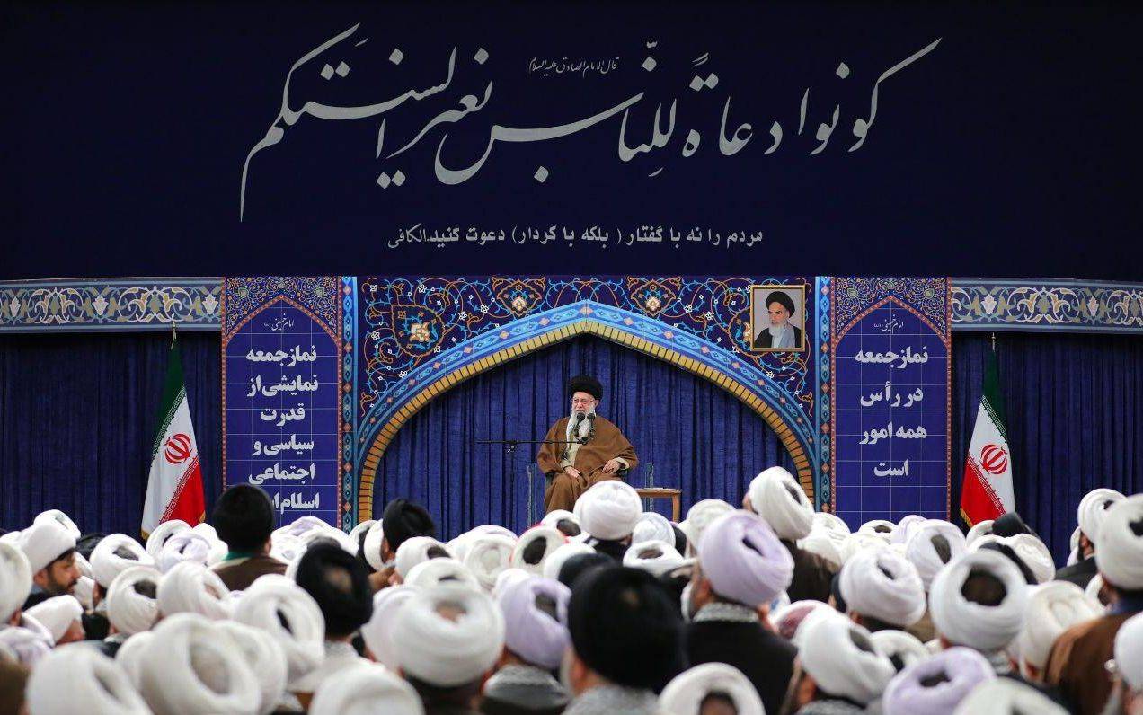Iranpress: رهبر انقلاب: حضور، خواست و اقدام مردم یک اصل اساسی در اسلام است