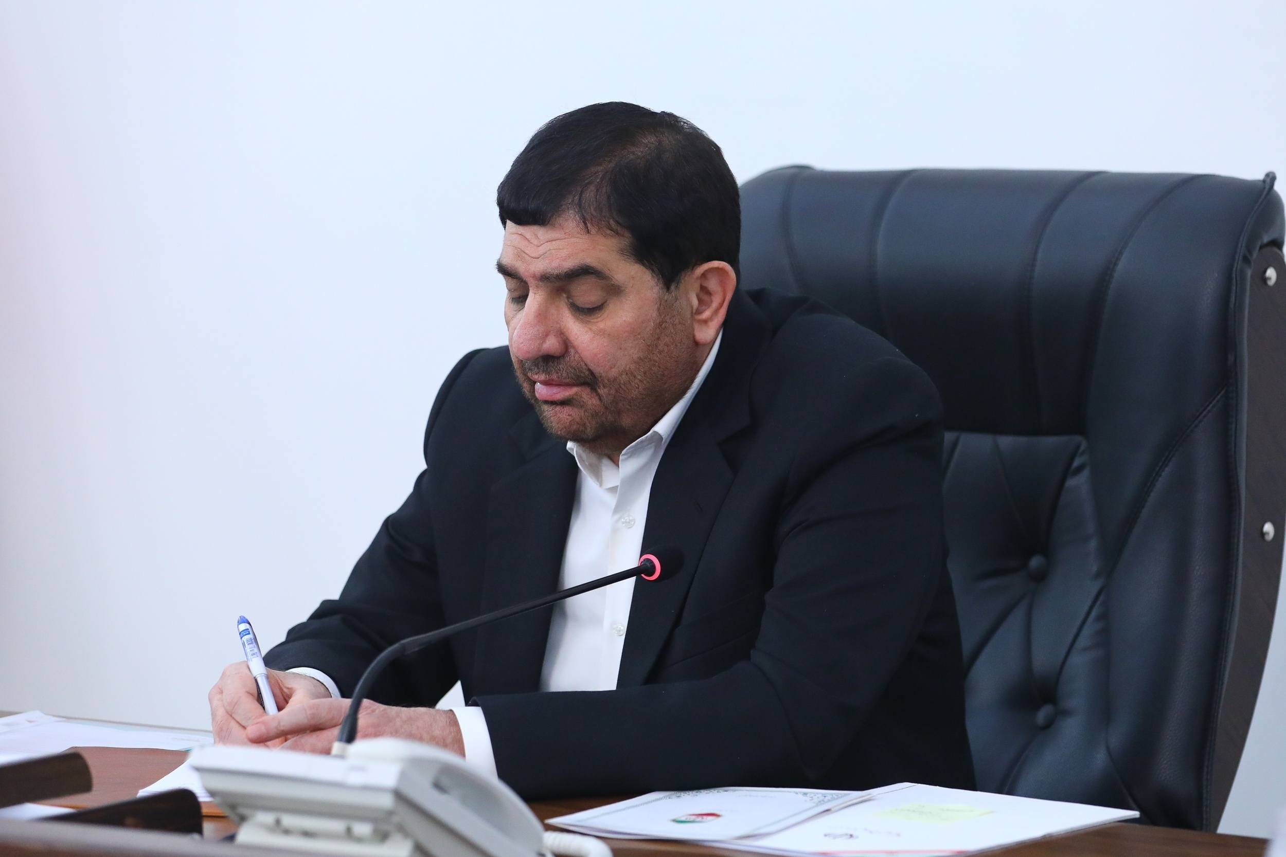 Iranpress: مخبر: برای تحکیم امت اسلامی و ریشه‌کنی ظلم قدم برداریم