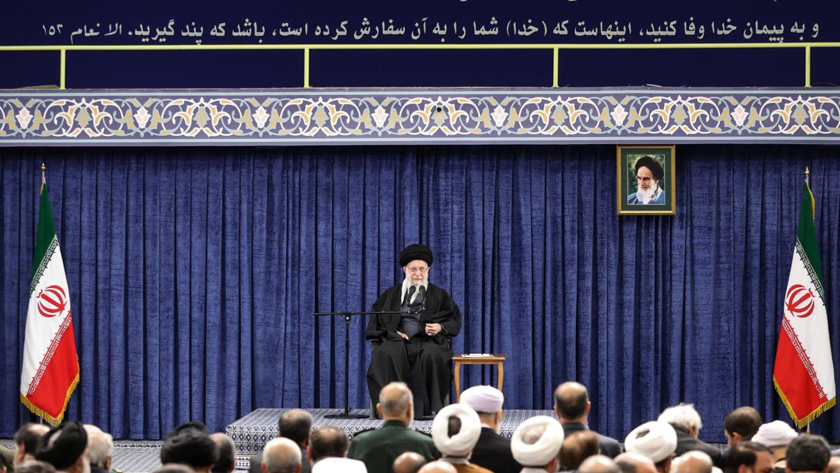 Iranpress: چرا «مشارکت مردم» در شعار سال قرار گرفت