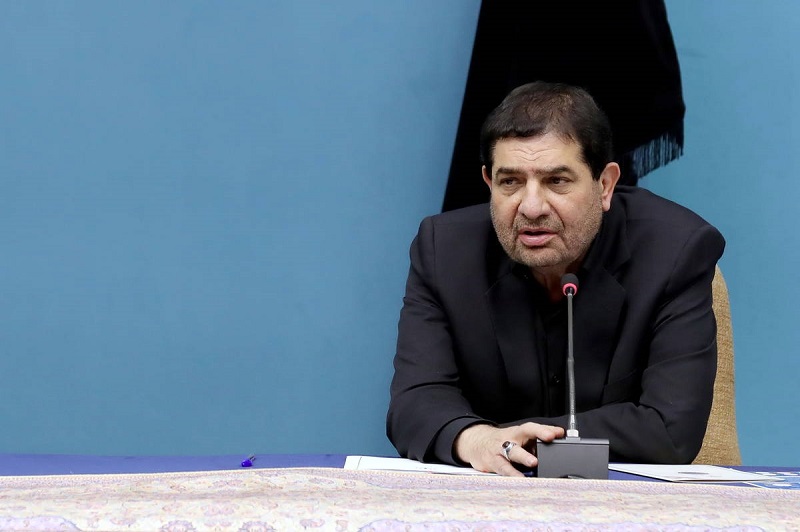 Iranpress: دریافت استوارنامه سفرای جدید ۹ کشور از سوی مخبر