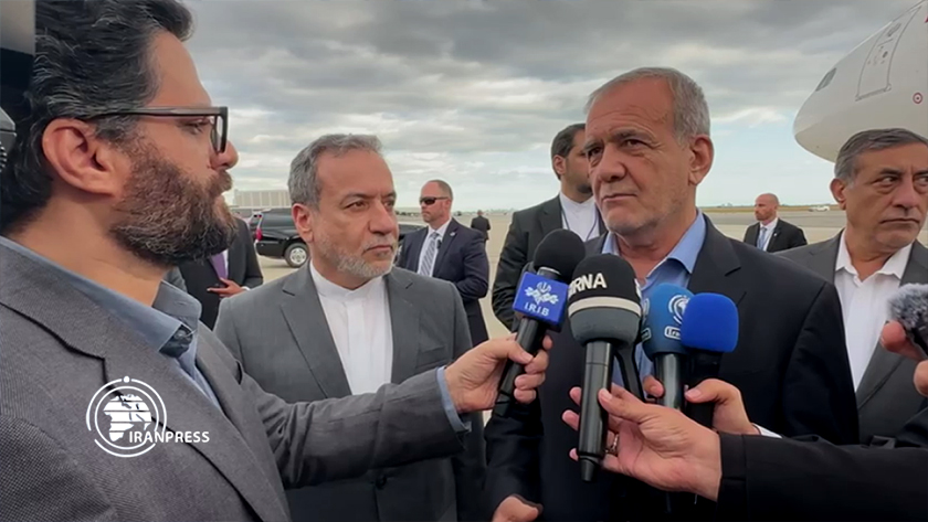 Iranpress: حامل پیام صلح و امنیت از سوی جمهوری اسلامی ایران برای همه جهان هستیم