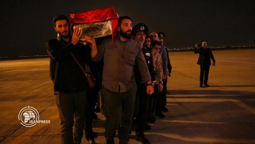 Iranpress: آغاز مراسم تشییع سرلشکر شهید نیلفروشان در تهران