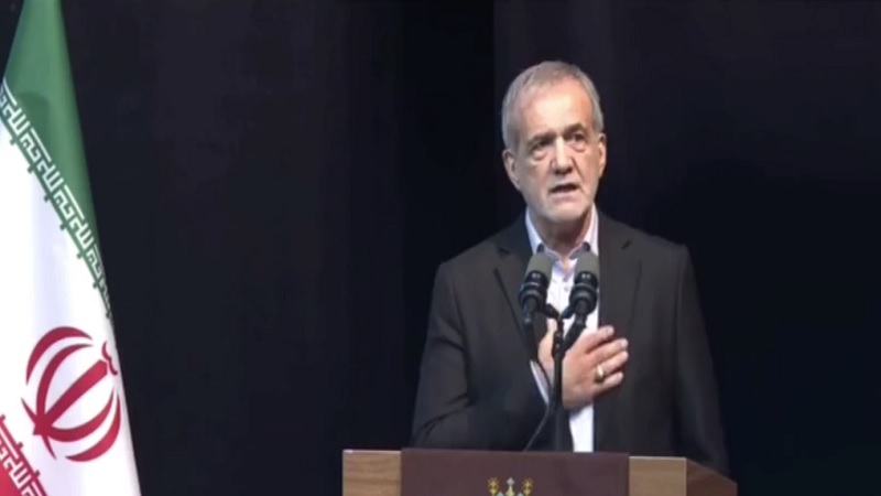 ایران پرس: رئیس جمهور: اراده مردم، سیستان‌ را به گلستان تبدیل می‌کند