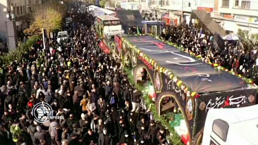 Iranpress: ایران یکپارچه در تشییع پیکر سیصد شهید گمنام 