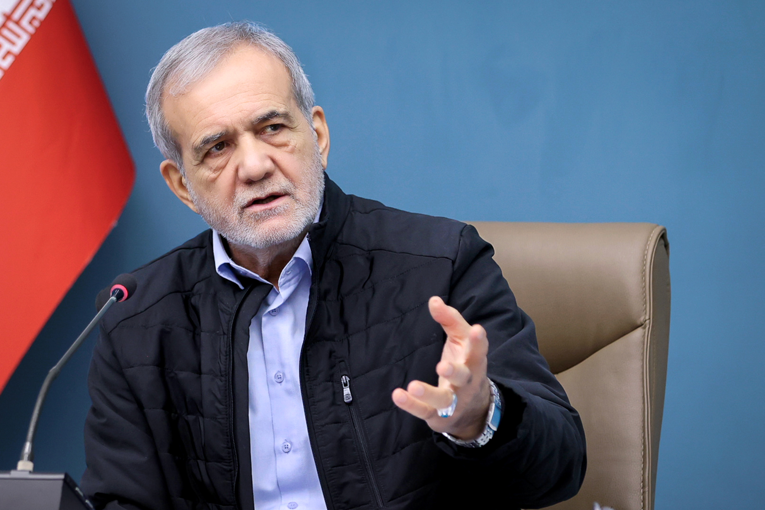 Iranpress: پزشکیان: دانشجو وابسته به مقام نیست و سخن حق را می‌گوید