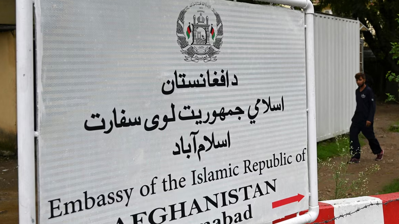 Iranpress: ابراز نگرانی افغانستان از بازداشت اتباع خود در پاکستان