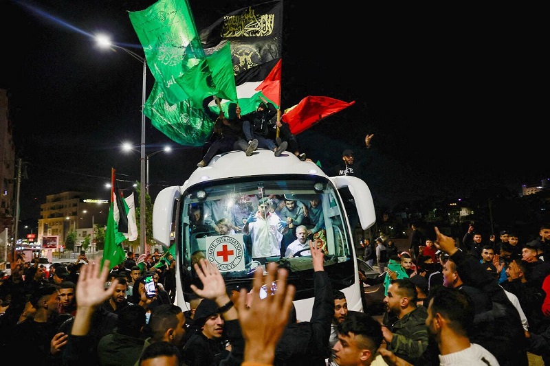Iranpress: ۶۰۲ اسیر فلسطینی آزاد می‌شوند