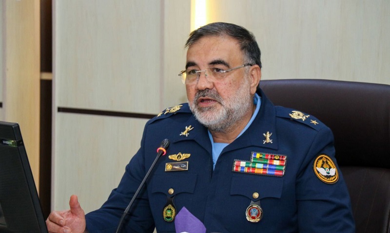 Iranpress: فرمانده نیروی هوایی ارتش: تا پای جان آماده حراست از امنیت مردم هستیم