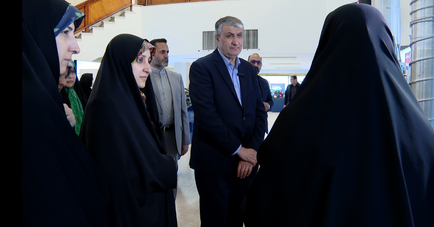 Iranpress: اسلامی: زنان نقش کلیدی در صنعت هسته‌ای ایران ايفا می‌كنند