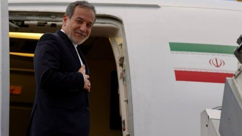 Iranpress: عراقچی راهی ایتالیا شد