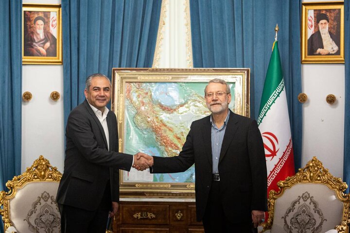Iranpress:  وزیر کشور پاکستان در دیدار با لاریجانی: تقویت روابط دو جانبه
