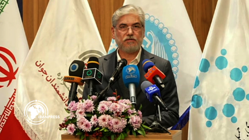 Iranpress: وزیر علوم ایران: توسعه شرط بقای همه‌جانبه کشور است