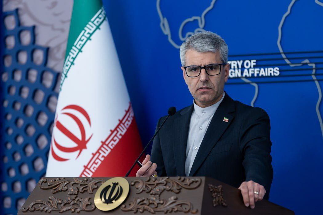 Iranpress: پاسخ صریح بقائی به ترامپ؛ حافظه تاریخی ملت ایران زنده است