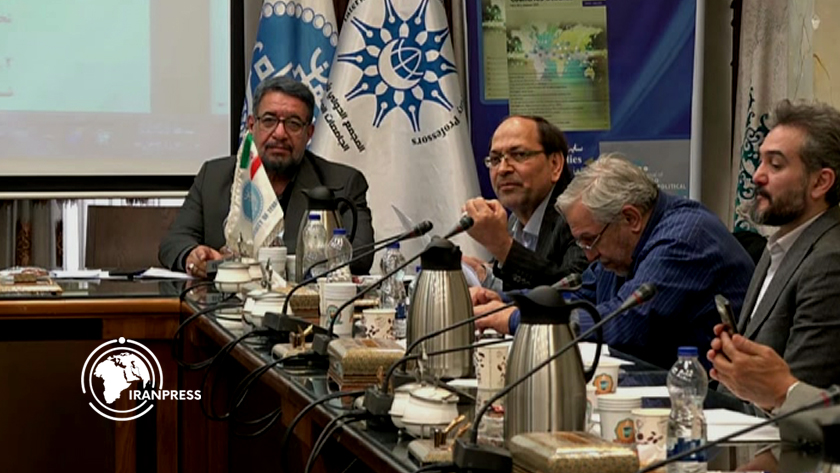 Iranpress: کارشناسان حقوقی اقدام اتحادیه اروپا در تروریستی اعلام کردن سپاه را محکوم کردند