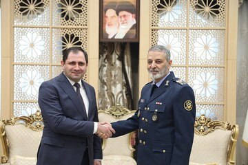 Iranpress: سرلشکر موسوی: دشمن در دفاع مقدس 12 روزه مجبور به التماس شد