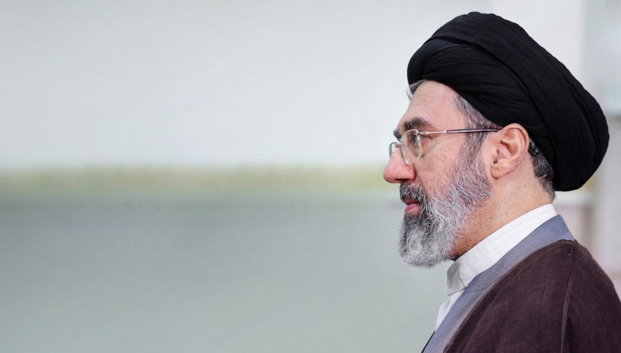 Iranpress: پاسخ رهبر انقلاب اسلامی به نامه بیعت دبیرکل و رزمندگان حزب‌الله لبنان