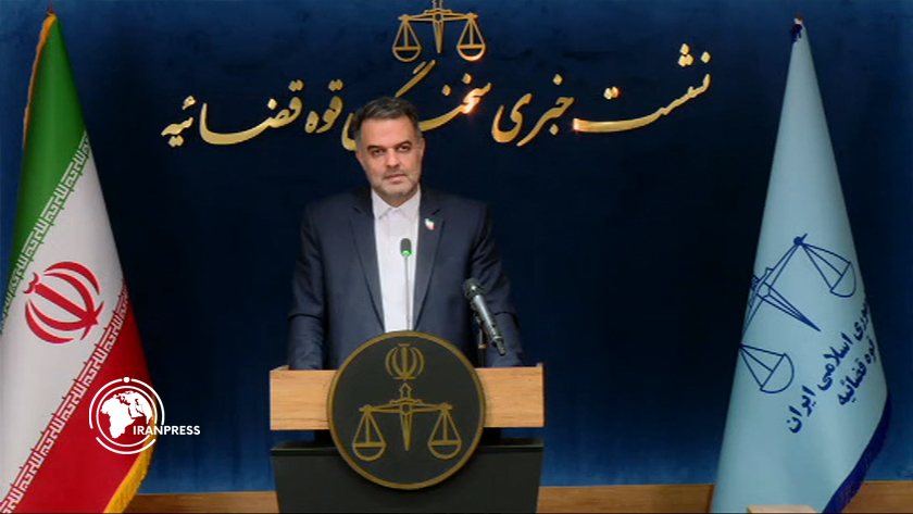 Iranpress: کاظمی: نفوذ، استقلال و امنیت ملی کشور را تهدید می‌کند